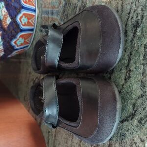 Kenneth Cole Reaction Black Mules